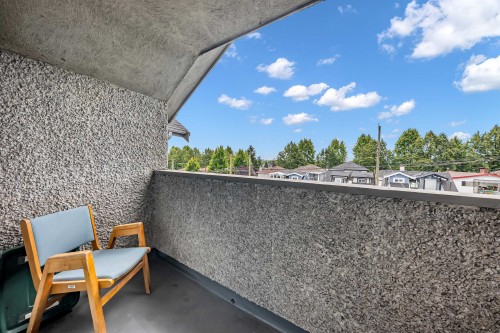 2474 5Th Avenue E, Vancouver, BC - Outdoor