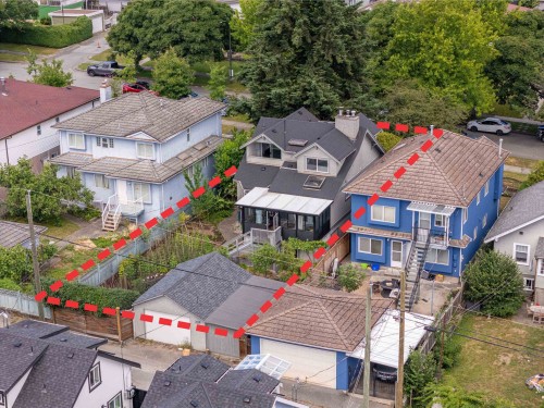2474 5Th Avenue E, Vancouver, BC - Outdoor