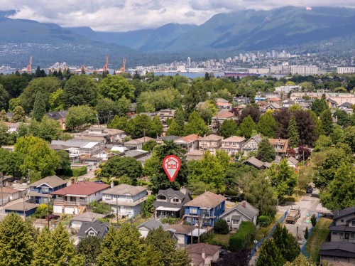 2474 5Th Avenue E, Vancouver, BC - Outdoor With View
