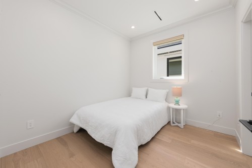 11308 Williams Road, Richmond, BC - Indoor Photo Showing Bedroom
