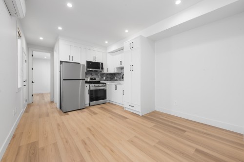 11308 Williams Road, Richmond, BC - Indoor Photo Showing Kitchen