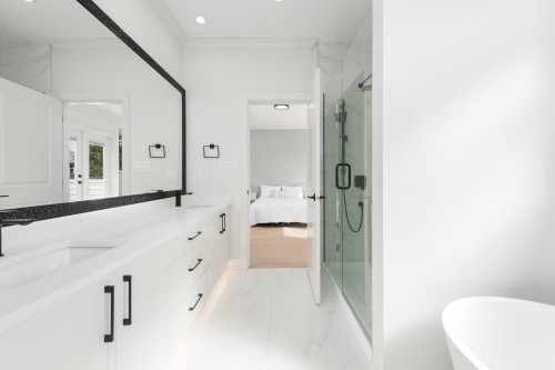11308 Williams Road, Richmond, BC - Indoor Photo Showing Bathroom