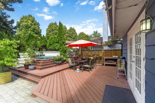5375 Opal Place, Richmond, BC - Outdoor With Deck Patio Veranda