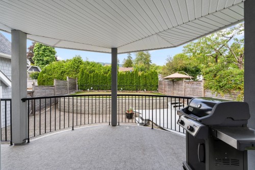 1733 Fulton Avenue, West Vancouver, BC 