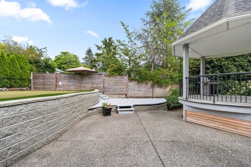 1733 Fulton Avenue, West Vancouver, BC 