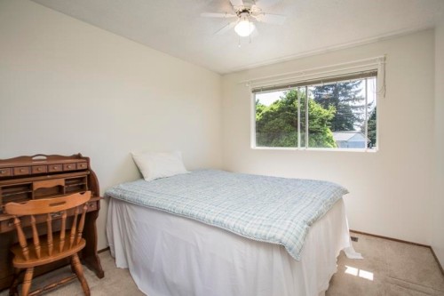 1470 June Crescent, Port Coquitlam, BC - Indoor Photo Showing Bedroom