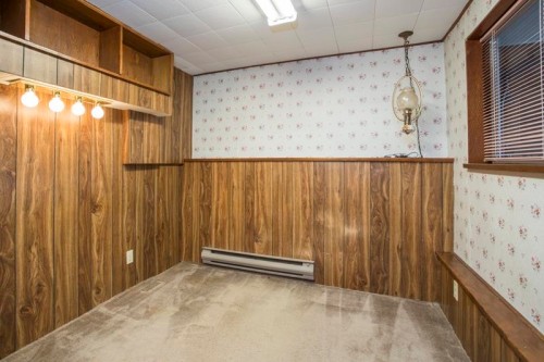 1470 June Crescent, Port Coquitlam, BC - Indoor Photo Showing Other Room
