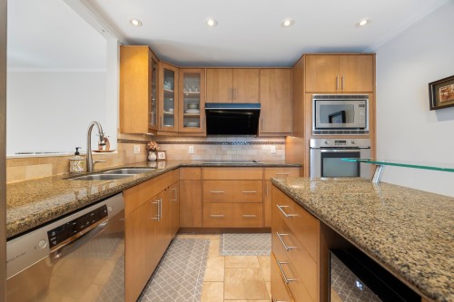 3608 7Th Avenue W, Vancouver, BC 