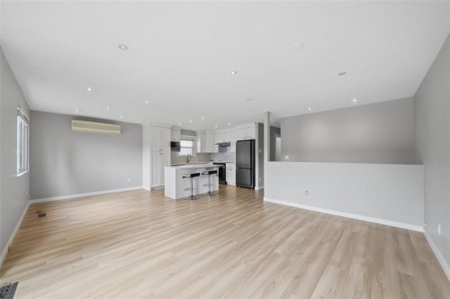 2270 Irvine Avenue, Port Coquitlam, BC 