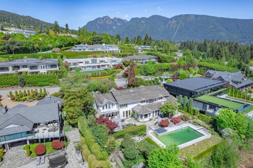 740 Knockmaroon Road, West Vancouver, BC 