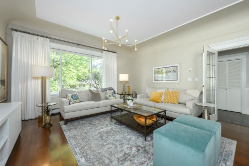 8013 17Th Avenue, Burnaby, BC 