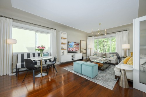 8013 17Th Avenue, Burnaby, BC 
