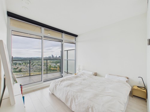 4906-4880 Lougheed Highway, Burnaby, BC - Indoor Photo Showing Bedroom