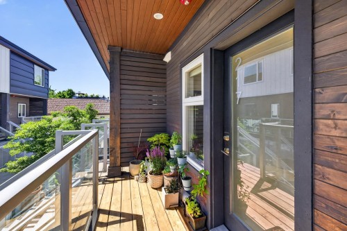 217-455 16Th Avenue E, Vancouver, BC 