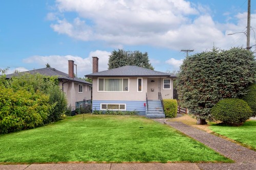 2137 20Th Avenue, Vancouver, BC 