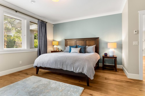 4896 12 Avenue, Delta, BC - Indoor Photo Showing Bedroom