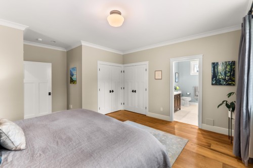 4896 12 Avenue, Delta, BC - Indoor Photo Showing Bedroom