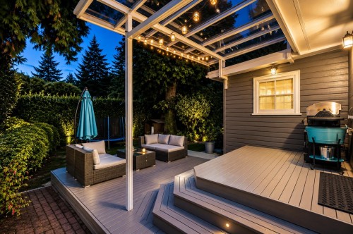 6431 Rosebery Avenue, West Vancouver, BC 