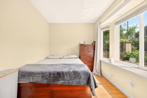 5009 Payne Street, Vancouver, BC - Indoor Photo Showing Bedroom