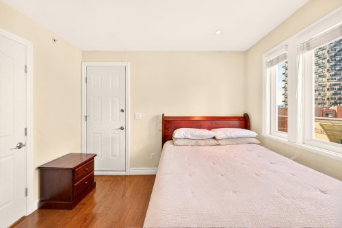 5009 Payne Street, Vancouver, BC - Indoor Photo Showing Bedroom