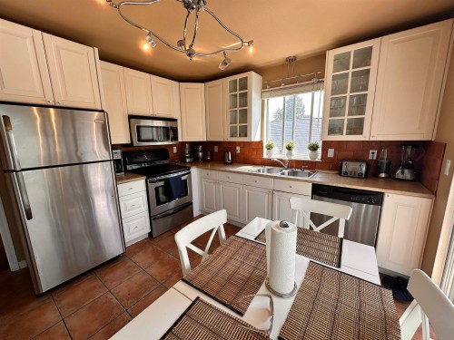 2934 Heckbert Place, Coquitlam, BC 