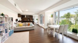 808-1561 57th Avenue W Vancouver, BC V6P 0H5