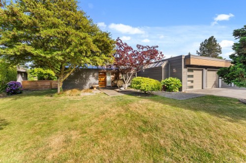 894 Eden Crescent, Delta, BC 