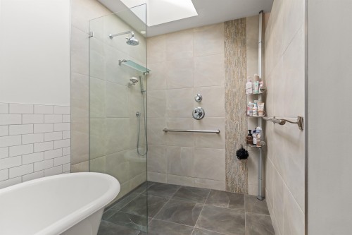 894 Eden Crescent, Delta, BC 