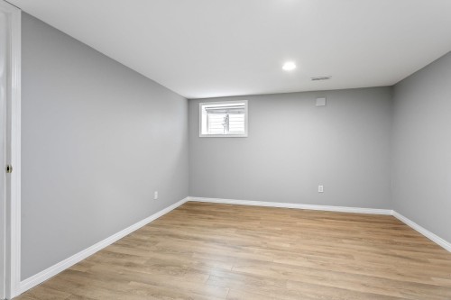 1252 Gateway Place, Port Coquitlam, BC - Indoor Photo Showing Other Room