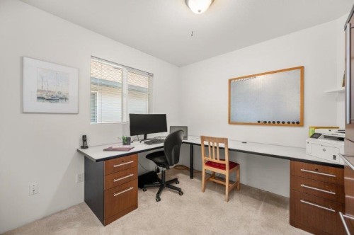 10091 243Rd Street, Maple Ridge, BC - Indoor Photo Showing Office