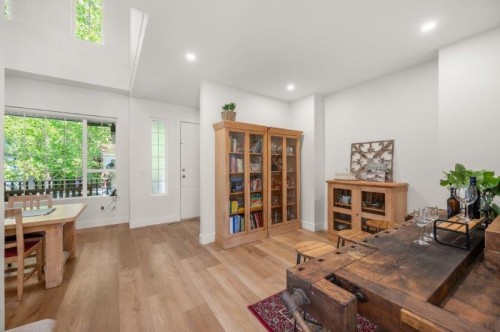 10091 243Rd Street, Maple Ridge, BC - Indoor