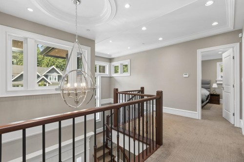 1250 Sinclair Street, West Vancouver, BC - Indoor Photo Showing Other Room