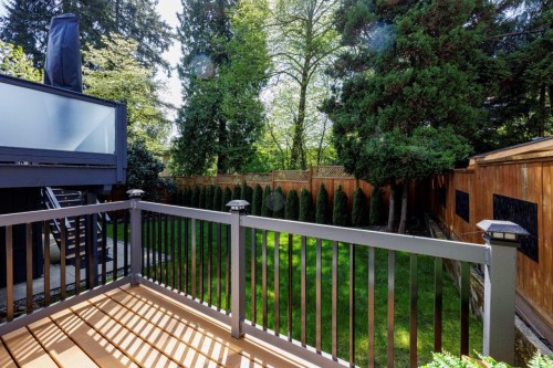 2549 Bendale Road, North Vancouver, BC - Outdoor With Deck Patio Veranda