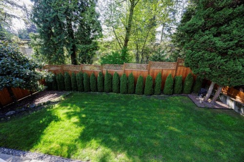 2549 Bendale Road, North Vancouver, BC - Outdoor