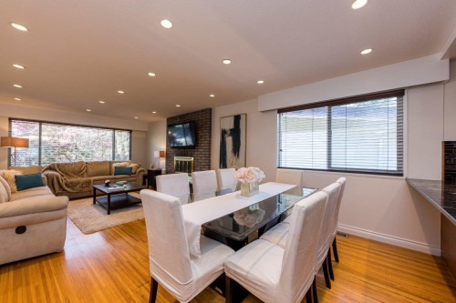 2549 Bendale Road, North Vancouver, BC - Indoor