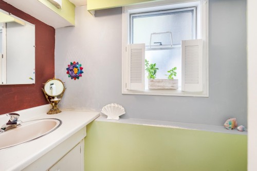 4535 Mountain Highway, North Vancouver, BC 