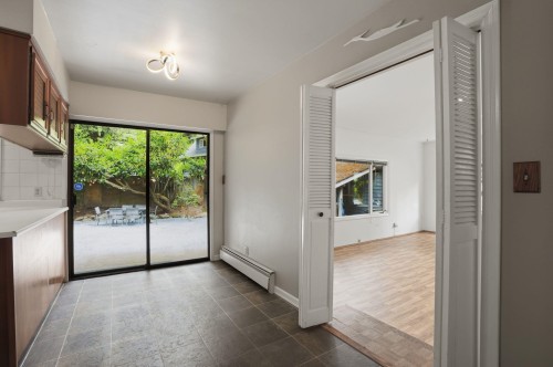 909 Seymour Boulevard, North Vancouver, BC - Indoor Photo Showing Other Room