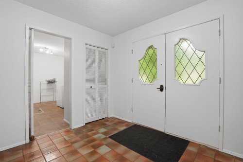 909 Seymour Boulevard, North Vancouver, BC - Indoor Photo Showing Other Room