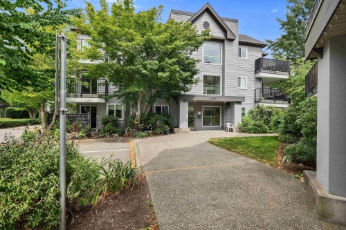 B310-40120 Willow Crescent, Squamish, BC - Outdoor