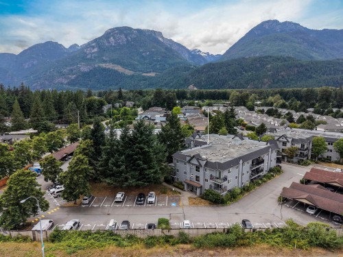 B310-40120 Willow Crescent, Squamish, BC - Outdoor With View