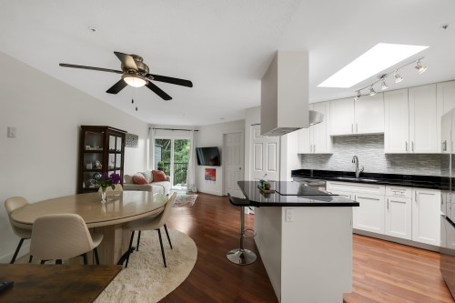 B310-40120 Willow Crescent, Squamish, BC - Indoor