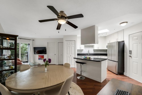 B310-40120 Willow Crescent, Squamish, BC - Indoor