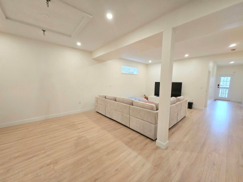 20-5201 Oakmount Crescent, Burnaby, BC - Indoor