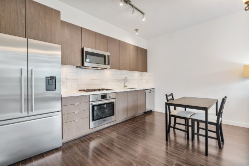 301-3168 Riverwalk Avenue  Vancouver, BC V5S 0B8
