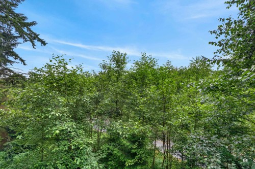 105-8940 University Crescent, Burnaby, BC - Outdoor