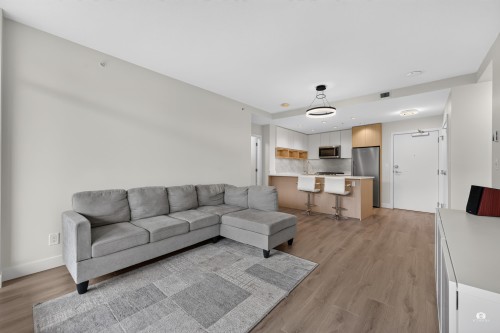 105-8940 University Crescent, Burnaby, BC - Indoor Photo Showing Living Room