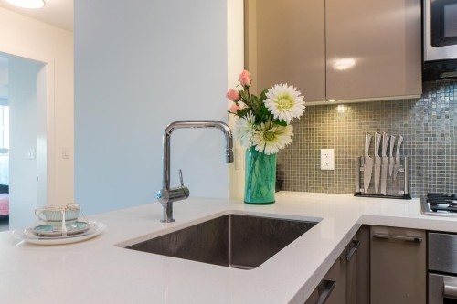 218-10177 River Drive, Richmond, BC - Indoor Photo Showing Kitchen