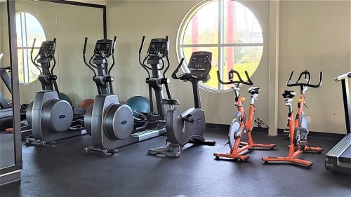 218-10177 River Drive, Richmond, BC - Indoor Photo Showing Gym Room