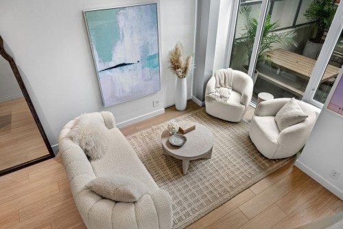 141 1St Avenue E, Vancouver, BC - Indoor