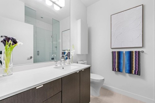 141 1St Avenue E, Vancouver, BC - Indoor Photo Showing Bathroom
